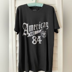 New with tag American Rag Men/Women tshirt size M regular.